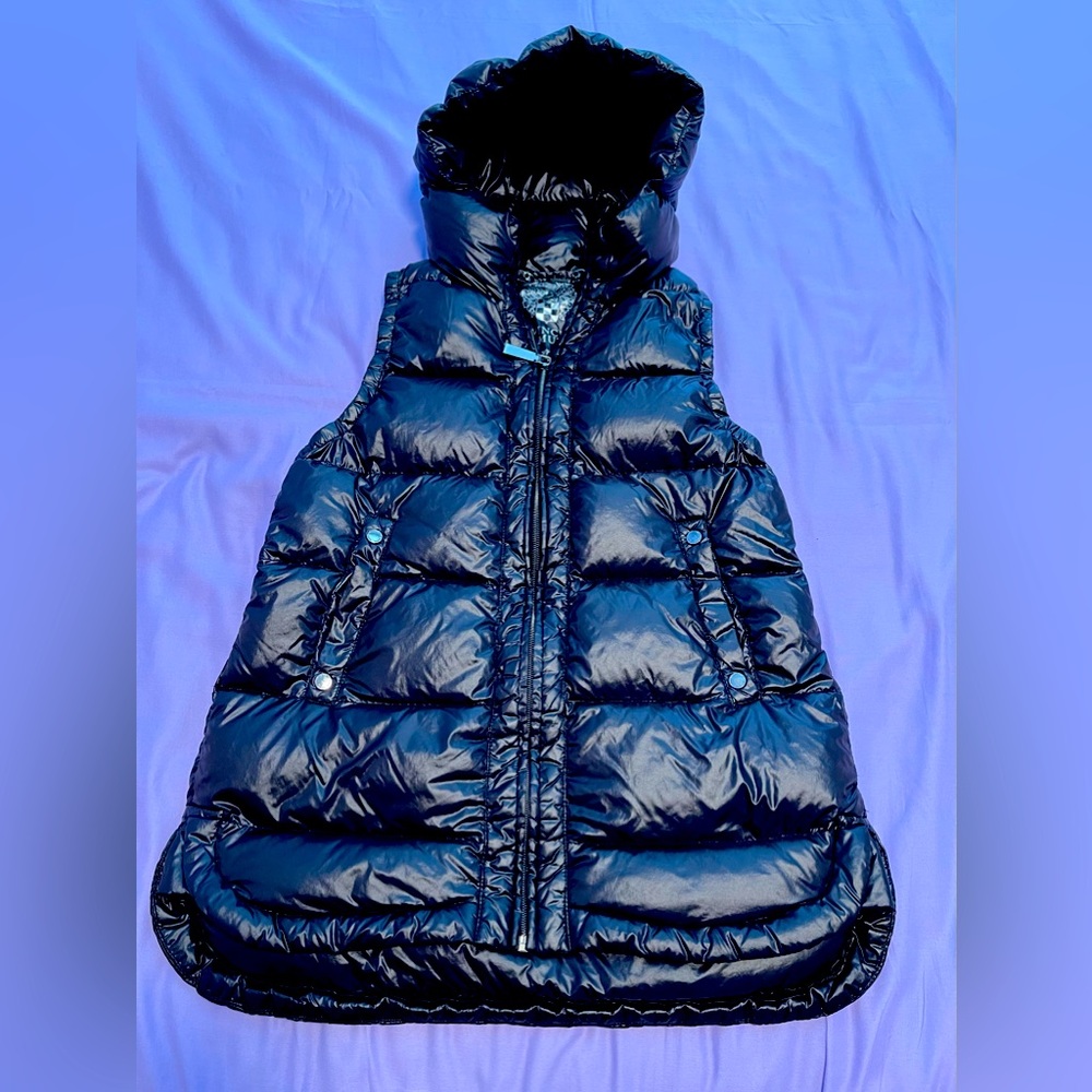 Vince Camuto  down vest women